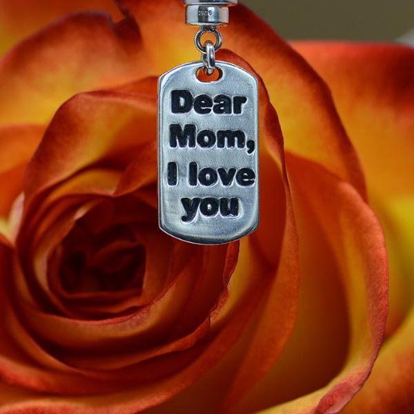 Dear Mom, I Love You (Engraveable)